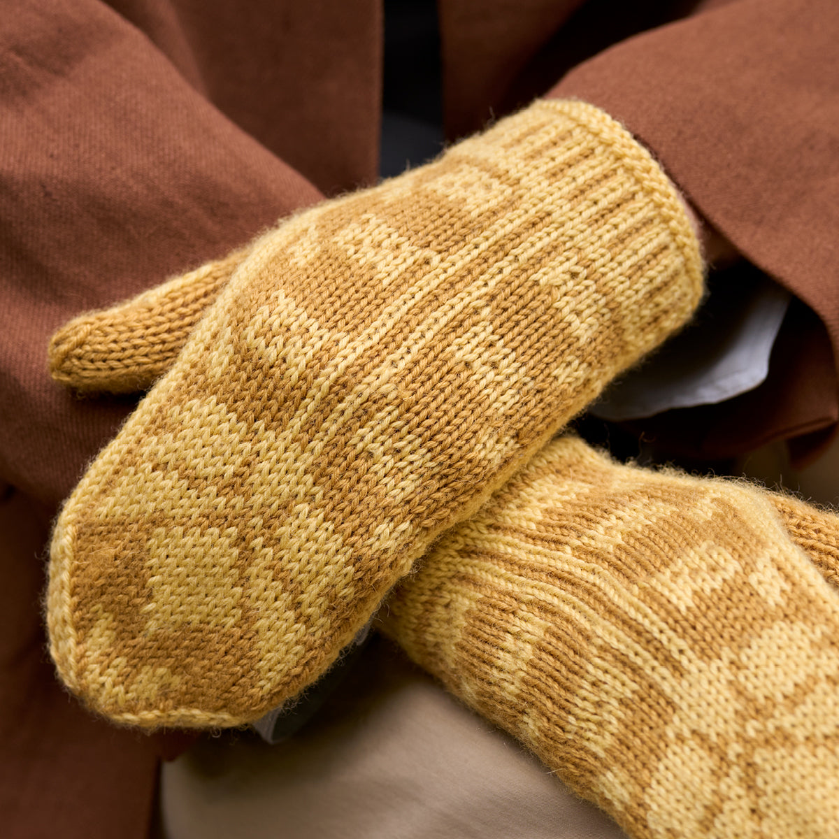 Golden Lily Reversible Cowl Paper Pattern
